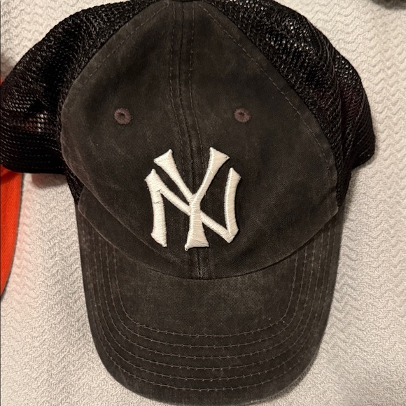 Men's Sports Team Cap Collection - Multi-Color - Picture 2 of 16